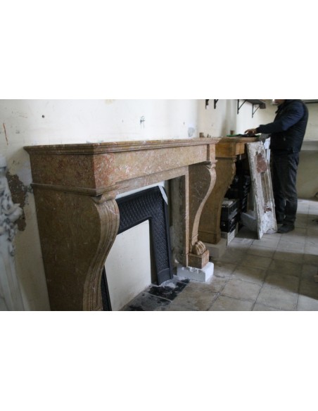 535 ANTIQUE EMPIRE-STYLE "LION'S PAWS" FIREPLACE MANTEL IN YELLOW "FIORITO" MARBLE