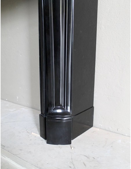 038 ANTIQUE ORIGINAL BAROQUE "TROIS COQUILLES" FIRE SURROUND CARVED IN BLACK BELGIUM MARBLE