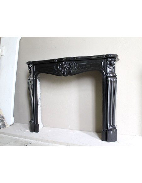 038 ANTIQUE ORIGINAL BAROQUE "TROIS COQUILLES" FIRE SURROUND CARVED IN BLACK BELGIUM MARBLE