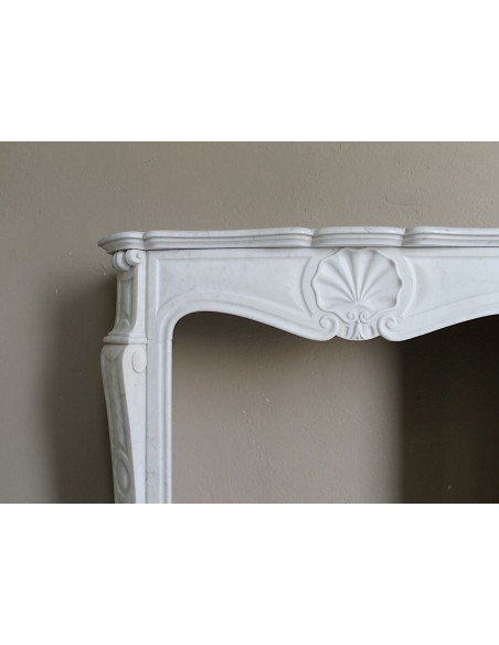 051 ANTIQUE BAROQUE "COQUILLE" FIREPLACE MANTEL CARVED IN WHITE CARRARA MARBLE