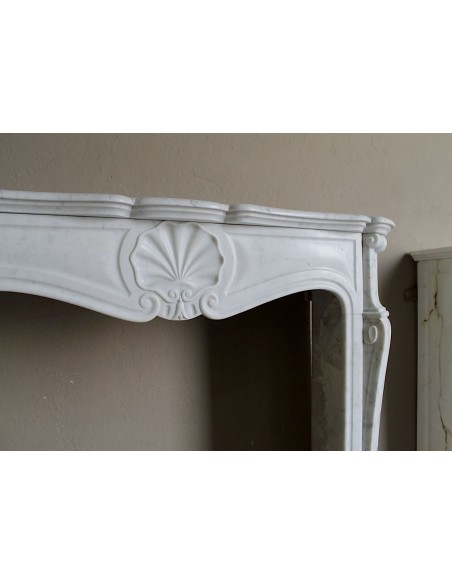 051 ANTIQUE BAROQUE "COQUILLE" FIREPLACE MANTEL CARVED IN WHITE CARRARA MARBLE