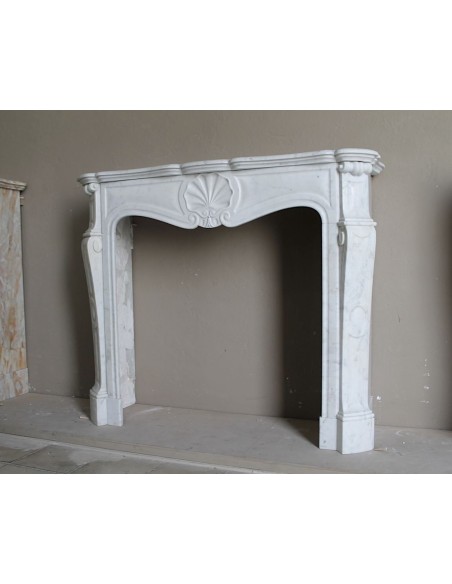 051 ANTIQUE BAROQUE "COQUILLE" FIREPLACE MANTEL CARVED IN WHITE CARRARA MARBLE
