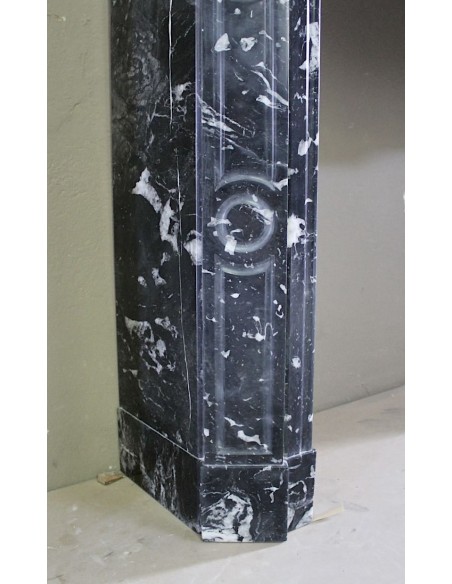 019 ANTIQUE ORIGINAL LOUIS XV "POMPADOUR PLAT" FIREPLACE MANTEL IN BLACK MARQUINIA MARBLE