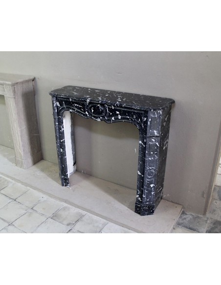 019 ANTIQUE ORIGINAL LOUIS XV "POMPADOUR PLAT" FIREPLACE MANTEL IN BLACK MARQUINIA MARBLE