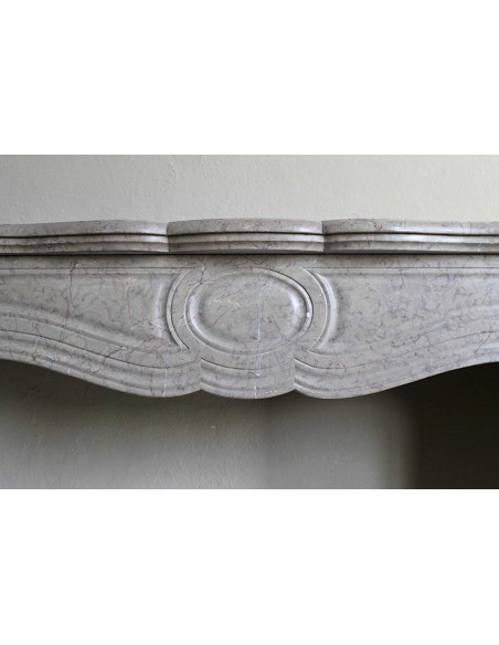 057 ANTIQUE ELEGANT LOUIS XV "PIED GALBÉ" FIRE SURROUND CARVED IN BEIGE LUNEL MARBLE