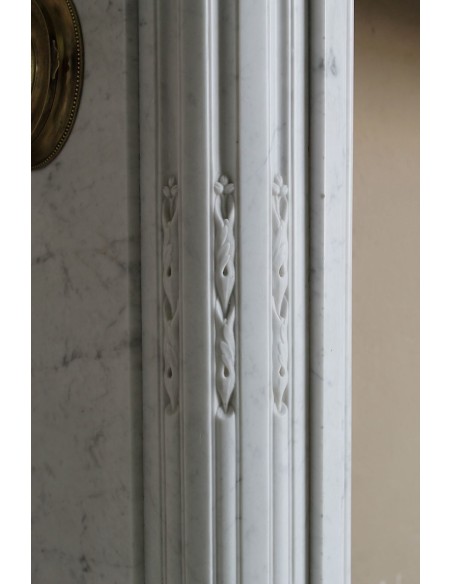 259 ANTIQUE LOUIS XVI "DÉMI-LUNE TROIS FLEURS" FIREPLACE MANTEL IN WHITE CARRARA MARBLE