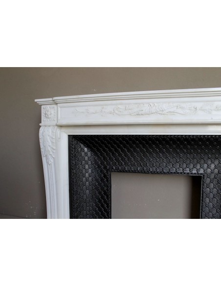 252 AG OUTSTANDING LOUIS XVI "CARQUOIS" FIREPLACE MANTEL IN EXCEPTIONAL WHITE STATUARY CARRARA MARBLE