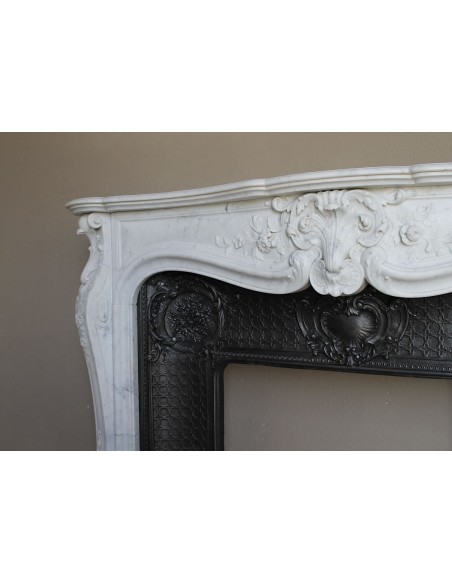 070 AG ANTIQUE FLORAL LOUIS XV "DAUPHIN" FIREPLACE MANTEL IN WHITE CARRARA "P" MARBLE WITH ITS OWN ARTISTIC CAST IRON INSERT