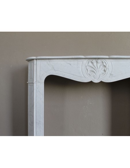 075 LOUIS XV "COQUILLE" FIREPLACE MANTEL CARVED IN WHITE CARRARA MARBLE