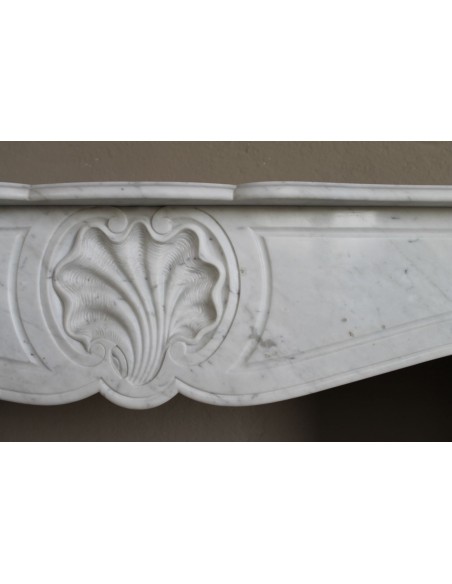 075 LOUIS XV "COQUILLE" FIREPLACE MANTEL CARVED IN WHITE CARRARA MARBLE