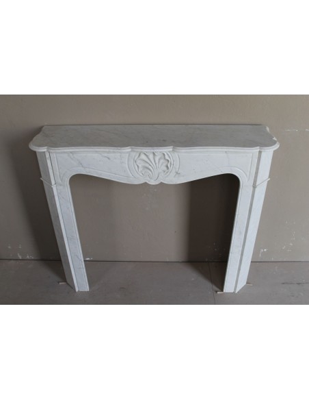 075 LOUIS XV "COQUILLE" FIREPLACE MANTEL CARVED IN WHITE CARRARA MARBLE