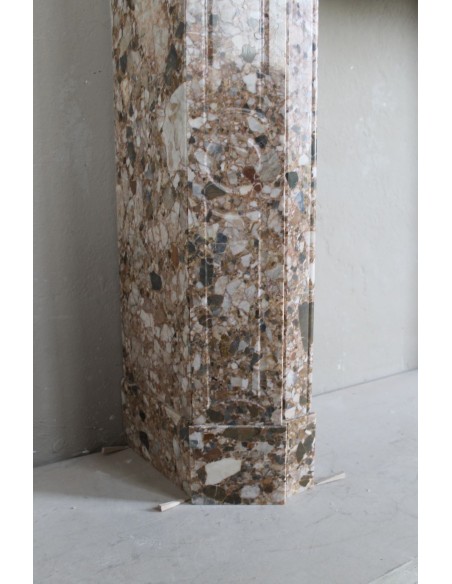 077 ORIGINAL LOUIS XV "POMPADOUR PLAT" IN BREACH OF THE PYRENEES MARBLE