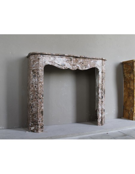 077 ORIGINAL LOUIS XV "POMPADOUR PLAT" IN BREACH OF THE PYRENEES MARBLE