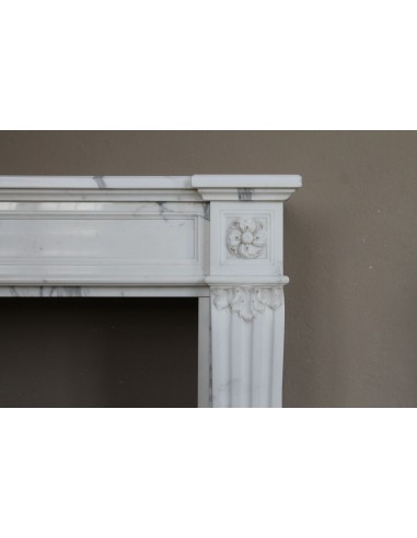 255 ELEGANT NEOCLASSICAL "DEUX ÉTOILES"...