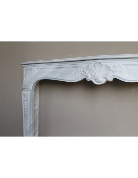 603 ANTIQUE ART NOUVEAU FLORAL FIREPLACE CARVED IN THE FINEST VARIETY OF BARDIGLIO MARBLE
