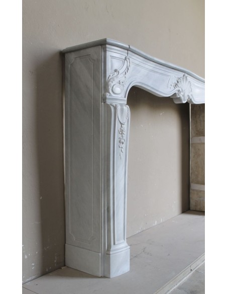 603 ANTIQUE ART NOUVEAU FLORAL FIREPLACE CARVED IN THE FINEST VARIETY OF BARDIGLIO MARBLE