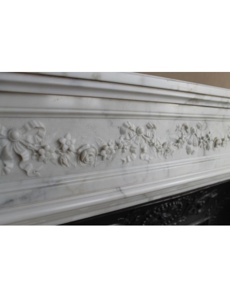 257 AG EXCEPTIONAL LOUIS XVI FIREPLACE MANTEL IN VEINED STATUARY CALACATTA MARBLE
