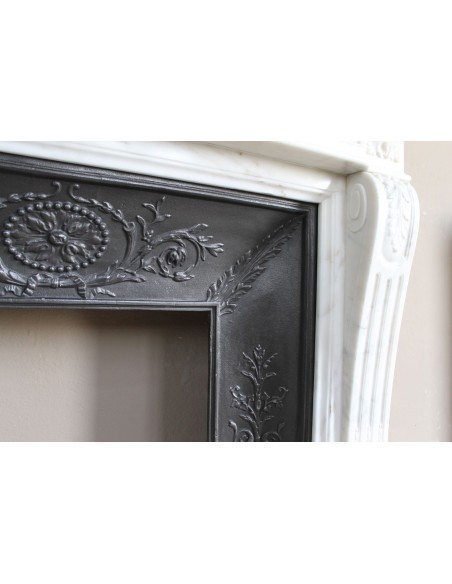 257 AG EXCEPTIONAL LOUIS XVI FIREPLACE MANTEL IN VEINED STATUARY CALACATTA MARBLE