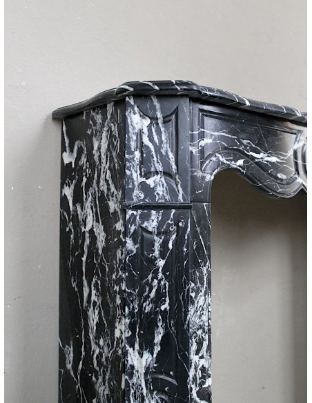 078 ORIGINAL LOUIS XV "POMPADOUR PLAT" FIREPLACE MANTEL CARVED IN BLACK AND WHITE MARQUINIA MARBLE
