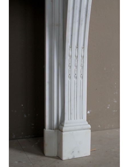 213 BEAUTIFUL ANTIQUE LOUIS XVI "TROIS FLEURS" FIREPLACE MANTEL IN WHITE STATUARY CARRARA MARBLE
