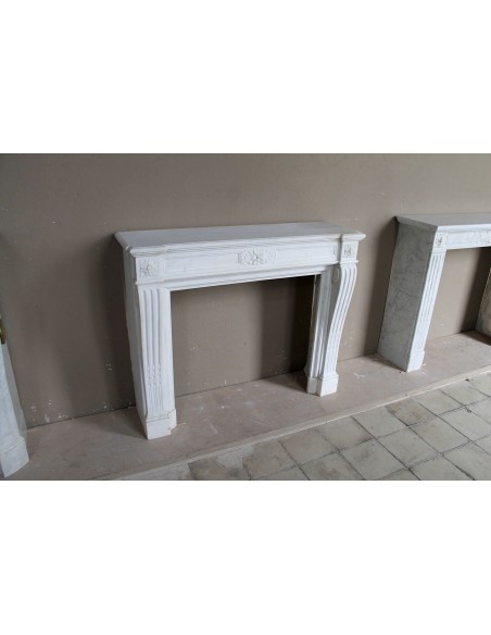 213 BEAUTIFUL ANTIQUE LOUIS XVI "TROIS FLEURS" FIREPLACE MANTEL IN WHITE STATUARY CARRARA MARBLE