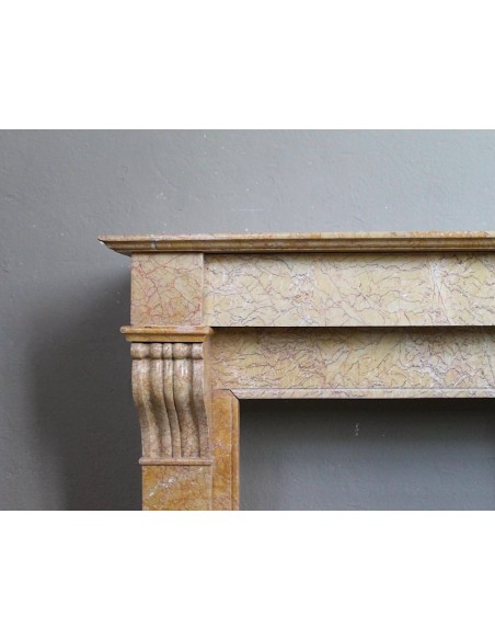 006 OCC SMALL NICE ANTIQUE LOUIS PHILIPPE "MODILLON" FIREPLACE MANTEL IN YELLOW "FIORITO" MARBLE