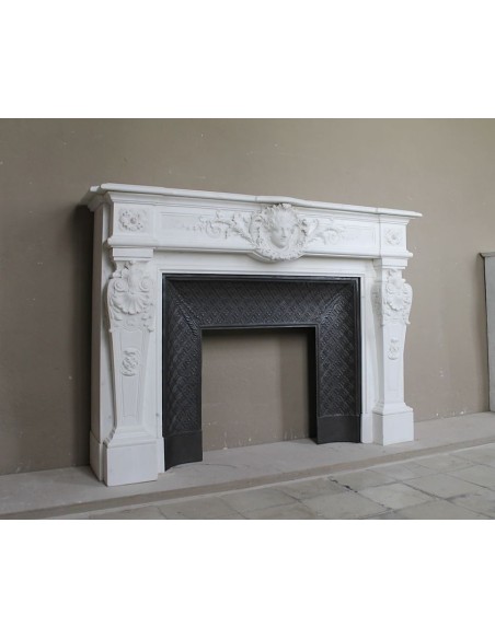 219 AG EXCEPTIONAL LOUIS XVI "TÊTE DE FEMME" FIREPLACE SURROUND CARVED IN WHITE STATUARY MARBLE