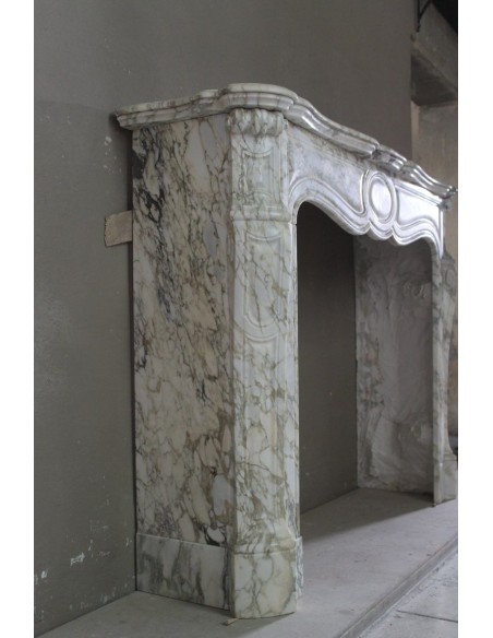 008 ANTIQUE LOUIS XV "PIED GALBÉ" FIREPLACE MANTEL IN CALACATTA GOLD MARBLE