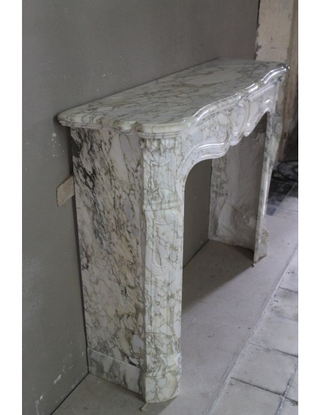 008 ANTIQUE LOUIS XV "PIED GALBÉ" FIREPLACE MANTEL IN CALACATTA GOLD MARBLE