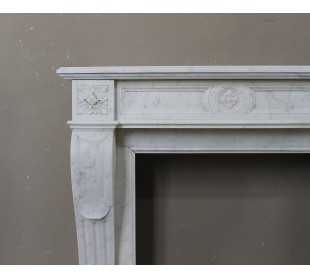 Antique small Louis XVI fireplace mantel carved in white Carrara marble 2