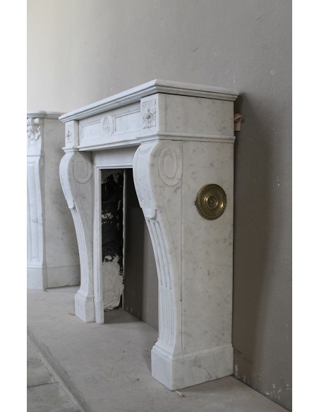 206 SMALL ANTIQUE LOUIS XVI "LANGUETTE" FIREPLACE MANTEL SCULPTED OUT OF WHITE CARRARA MARBLE