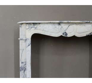 Antique Louis XV Pompadour fireplace mantel carved in Arabescato white Carrara marble 2