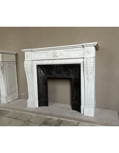 222 AG ANTIQUE LOUIS XVI "TROIS FLEURS"...