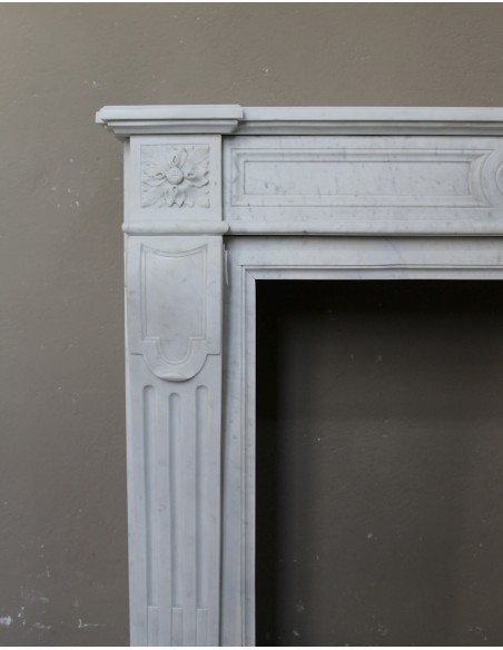 240 ANTIQUE LOUIS XVI LANGUETTE "DEUX ROSES" CARVED IN WHITE "PURE" CARRARA MARBLE