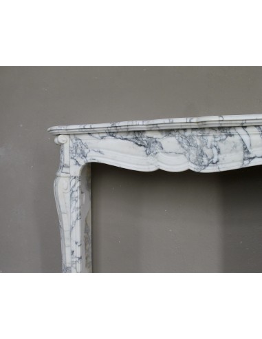 ANTIQUE LOUIS XV PIED GALBÉ FIREPLACE SURROUND IN ITALIAN WHITE VEINED ARABESCATO MARBLE