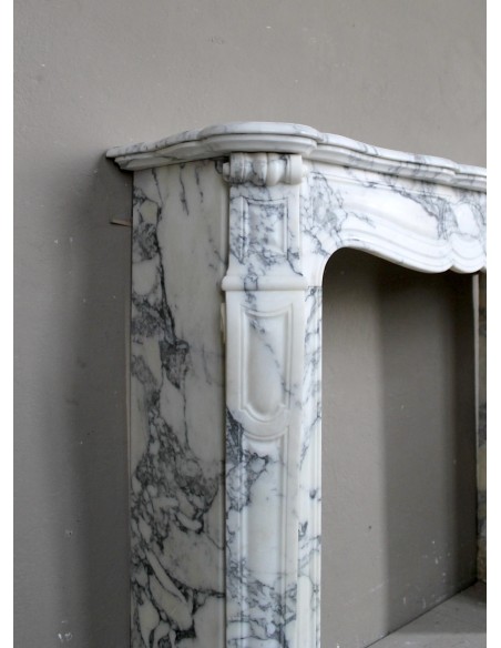 ANTIQUE LOUIS XV PIED GALBÉ FIREPLACE SURROUND IN ITALIAN WHITE VEINED ARABESCATO MARBLE