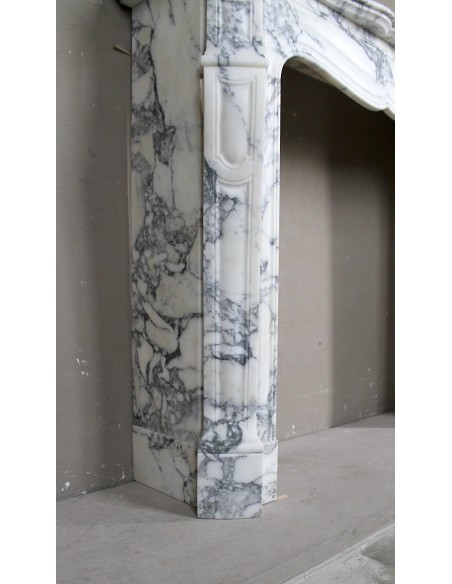 ANTIQUE LOUIS XV PIED GALBÉ FIREPLACE SURROUND IN ITALIAN WHITE VEINED ARABESCATO MARBLE