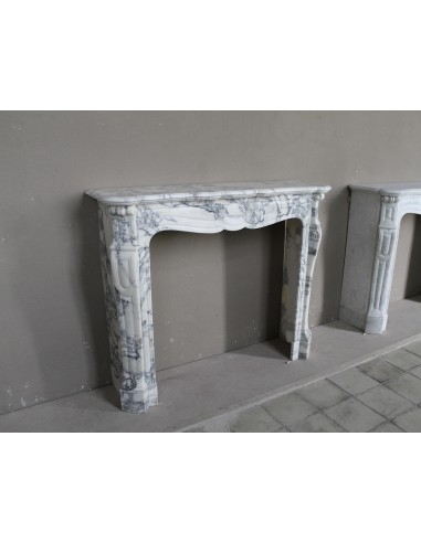 ANTIQUE LOUIS XV PIED GALBÉ FIREPLACE SURROUND IN ITALIAN WHITE VEINED ARABESCATO MARBLE