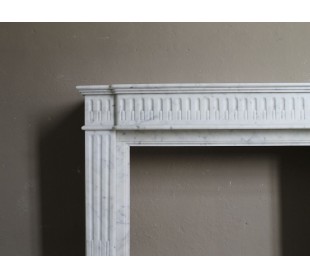 Antique Neoclassical fireplace mantel in Italian "Pure" White Carrara marble ("Bianco Gioia"). 2