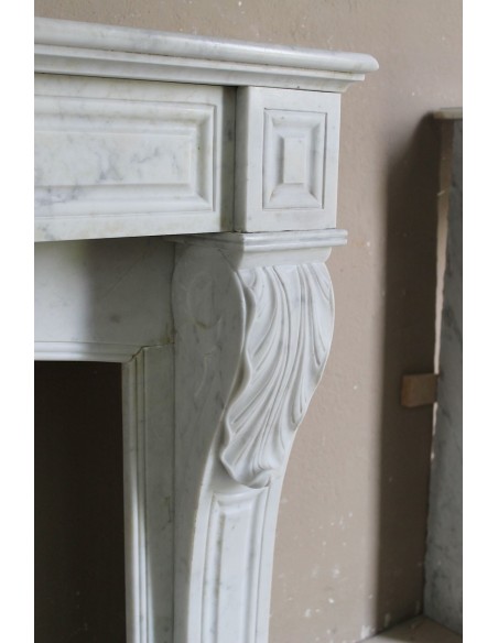 003 OCC ANTIQUE LOUIS PHILIPPE "PALMETTES" IN WHITE CARRARA MARBLE