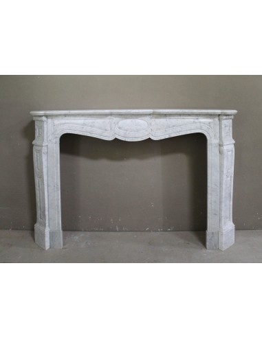 052 ORIGINAL ANTIQUE BAROQUE "PIED GALBÉ" FIREPALCE MANTEL SURROUND IN WHITE CARRARA MARBLE