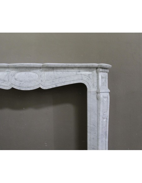 052 ORIGINAL ANTIQUE BAROQUE "PIED GALBÉ" FIREPLACE MANTEL IN WHITE CARRARA MARBLE