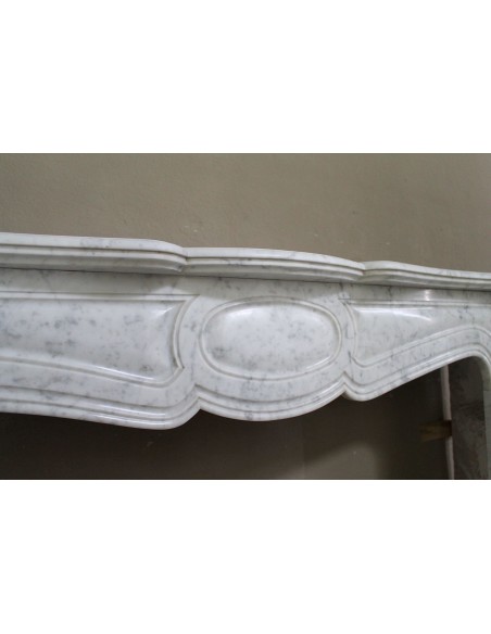 052 ORIGINAL ANTIQUE BAROQUE "PIED GALBÉ" FIREPLACE MANTEL IN WHITE CARRARA MARBLE