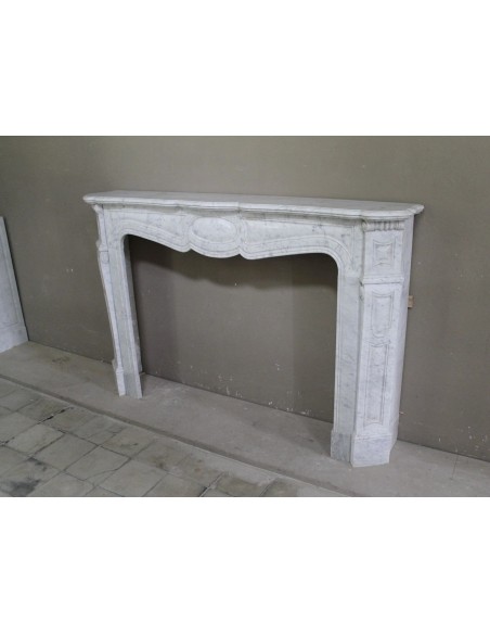 052 ORIGINAL ANTIQUE BAROQUE "PIED GALBÉ" FIREPLACE MANTEL IN WHITE CARRARA MARBLE