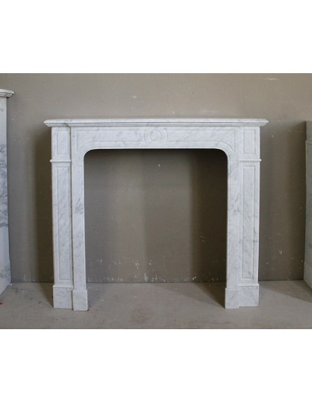 312 ANTIQUE LOUIS XIV "PARISIENNE" FIREPLACE MANTEL IN WHITE CARRARA MARBLE