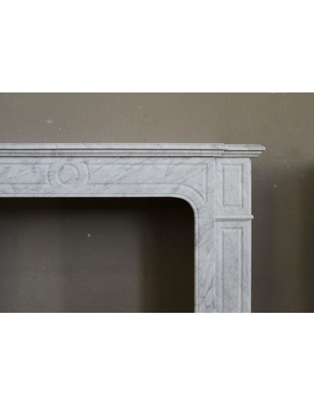 312 ANTIQUE LOUIS XIV "PARISIENNE" FIREPLACE MANTEL IN WHITE CARRARA MARBLE