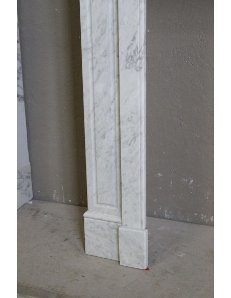 312 ANTIQUE LOUIS XIV "PARISIENNE" FIREPLACE MANTEL IN WHITE CARRARA MARBLE