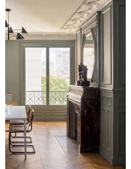 314 ANTIQUE LOUIS XIV “BOUDIN HAUT” FIREPLACE IN ROUGE ROYAL MARBLE (THIBAUT PICARD CREDITS)