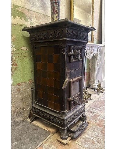 GH 001 CASTELMONTE CAST IRON AND MAJOLICA WOOD...