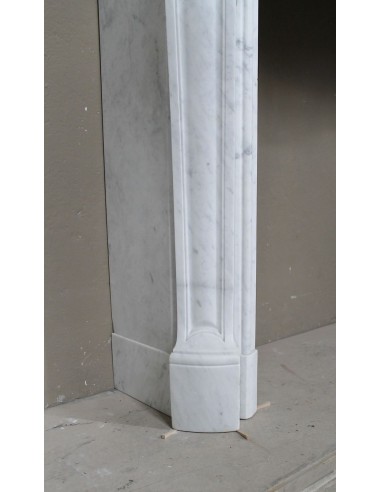 065 LOUIS XV "TROIS COQUILLES" FIREPLACE MANTEL...